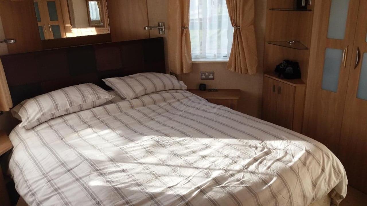 6 Berth Deluxe Ml7 On The Golden Palm Hotel Chapel Saint Leonards Exterior photo